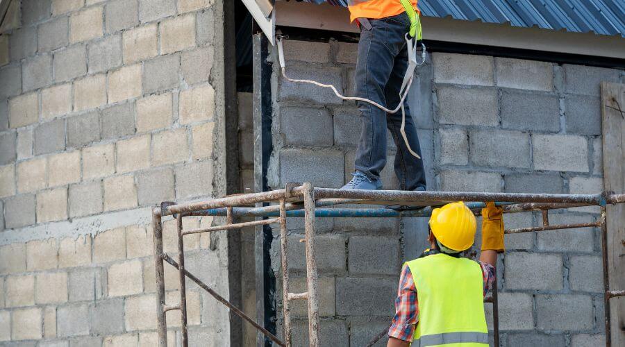 Expert Emergency Roof Repairs services in Oakfield, WI